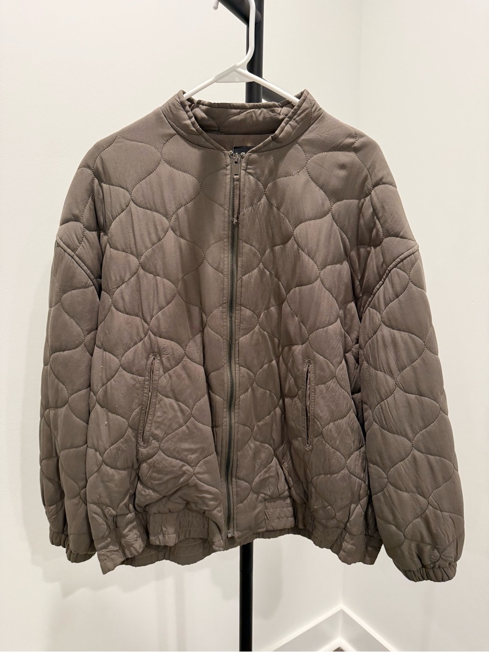 VICI Quilted Puffer Jacket in Taupe